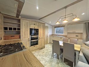 Kitchen- click for photo gallery